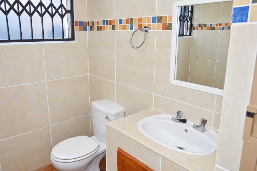 3 Bedroom Property for Sale in Flamwood North West